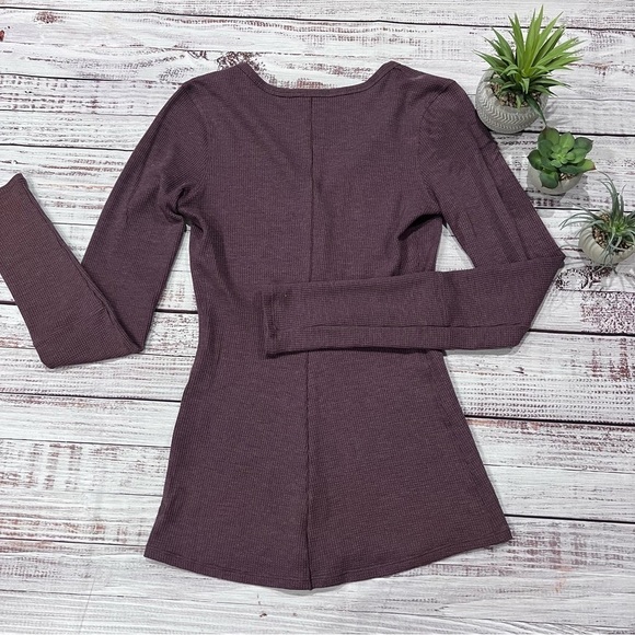 Lululemon Long Sleeve Waffle Knit Vneck Top - Picture 4 of 6